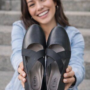 Cliffs by White Mountain Black Wedge Shoes Women Elastic Cross Strap Comfort